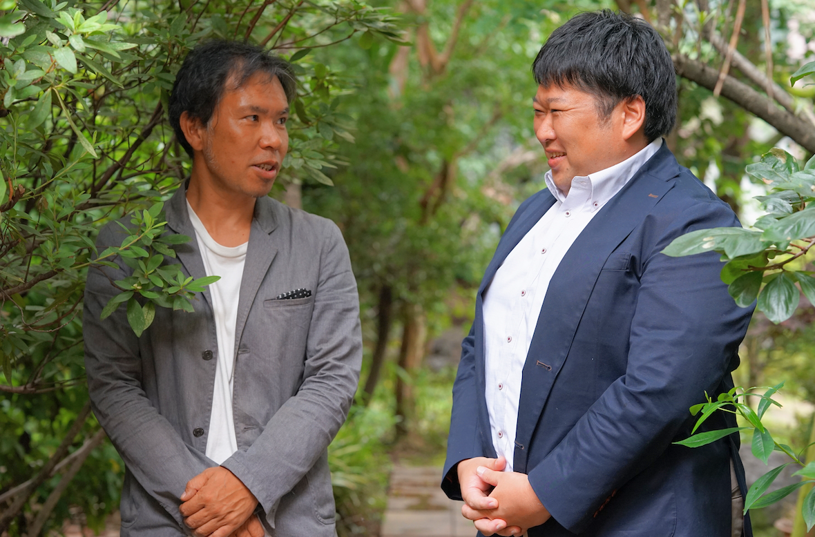 緑がいっぱいのオフィス